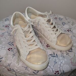 Dolce Vita Sneakers
